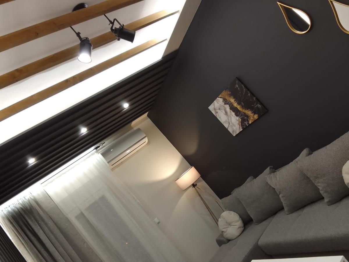Lusso Apartment - City Center Бер Екстериор снимка