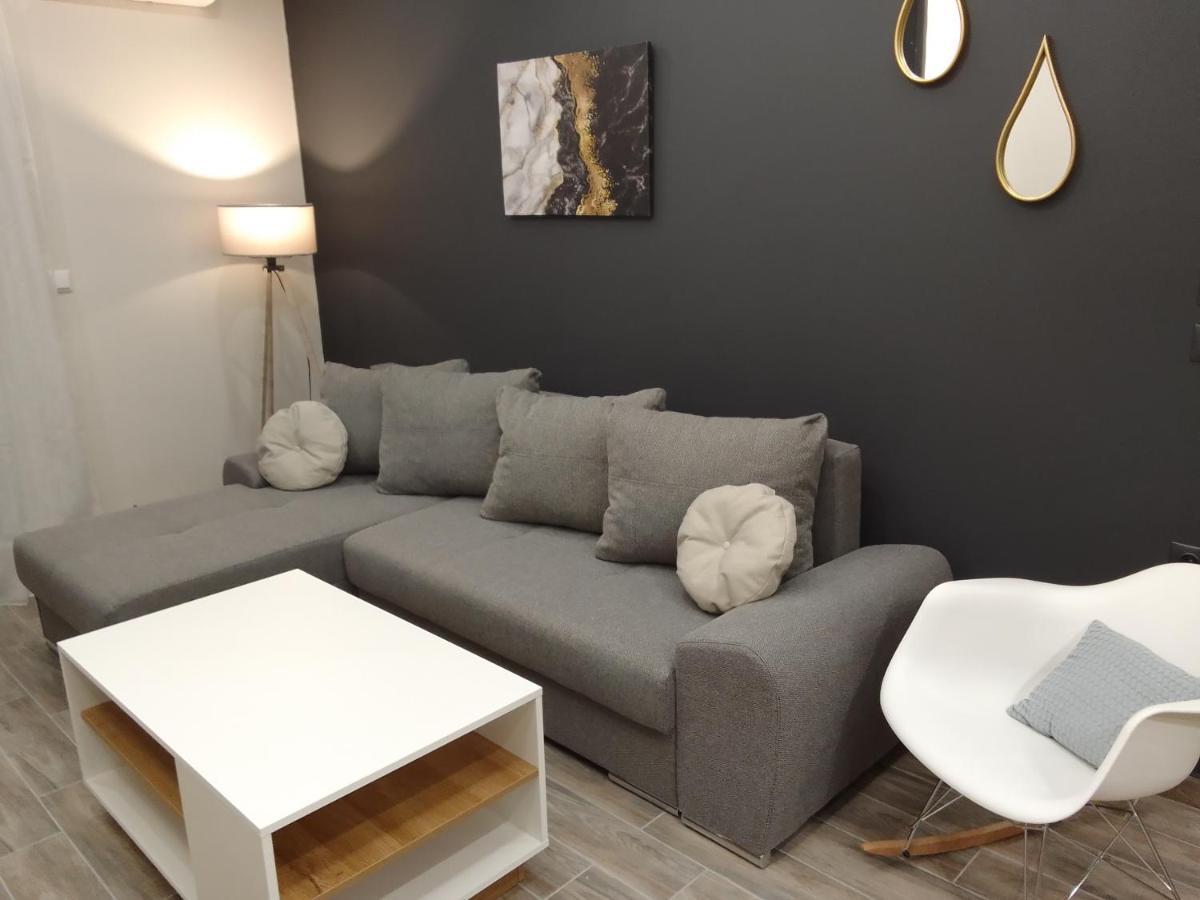 Lusso Apartment - City Center Бер Екстериор снимка