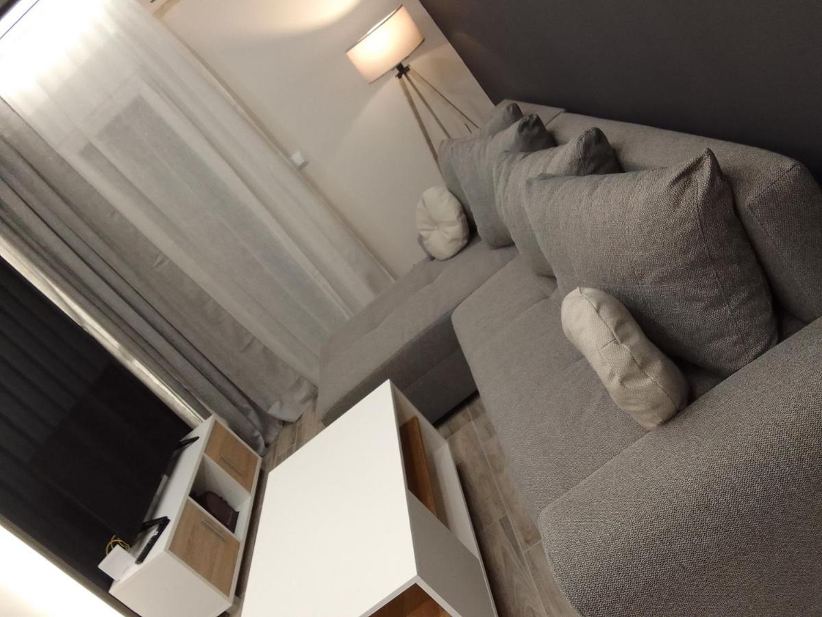Lusso Apartment - City Center Бер Екстериор снимка