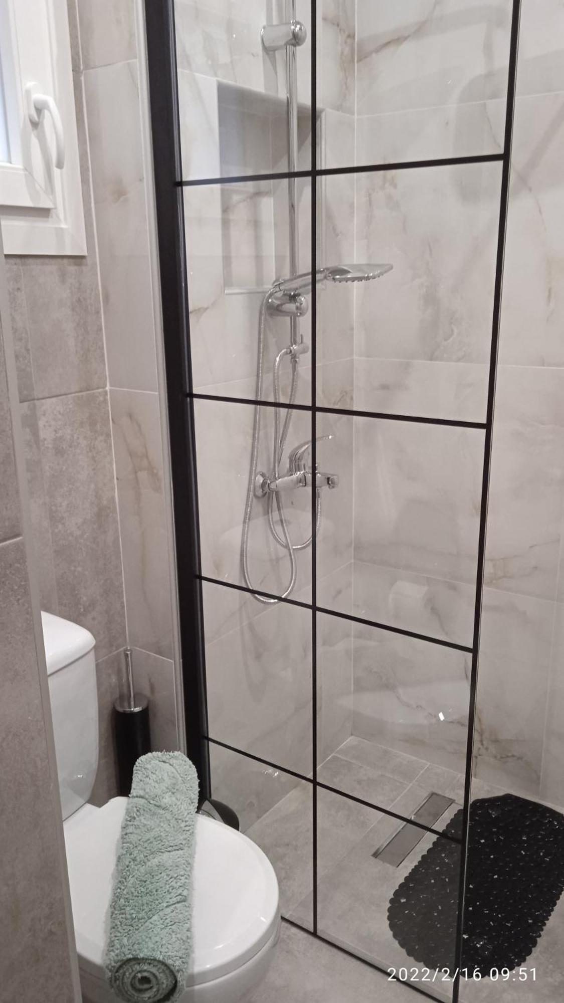 Lusso Apartment - City Center Бер Екстериор снимка