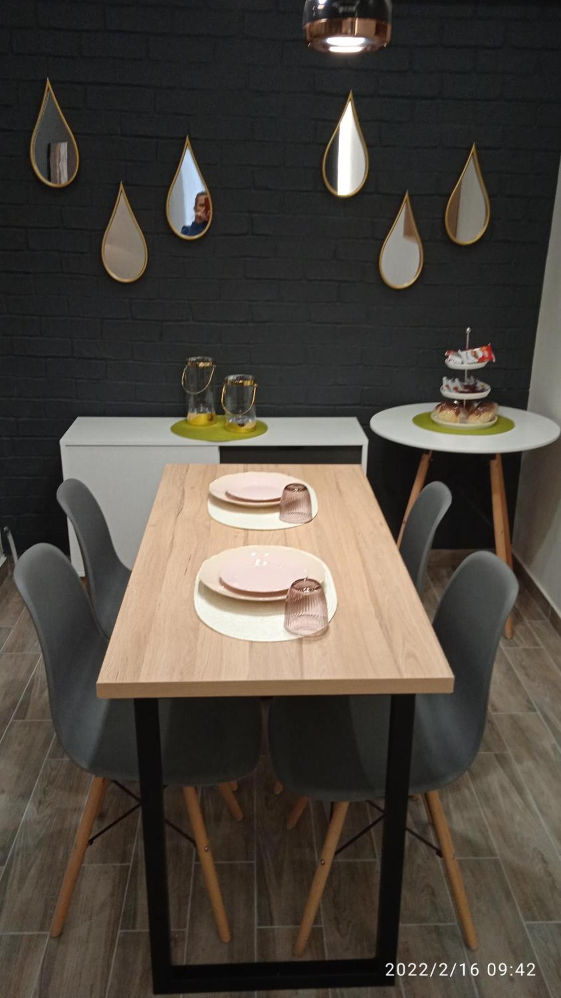 Lusso Apartment - City Center Бер Екстериор снимка